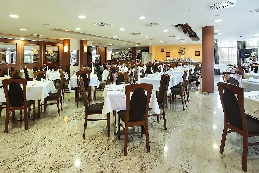 וסס Airport Hotel Budapest הונגריה